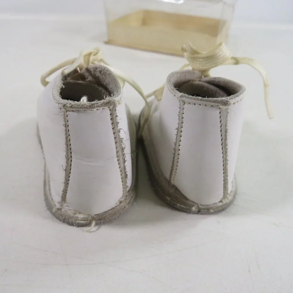 Baby Vintage White Leather Baby Shoes Scott's Shoes size 13W with original box